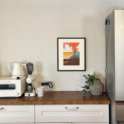 ふるさと納税 茅ヶ崎市 湘南・茅ヶ崎で描く、海を感じるイラストアート『ジークレーアートフレーム　SL-09』(大:四つ切) |  | 01