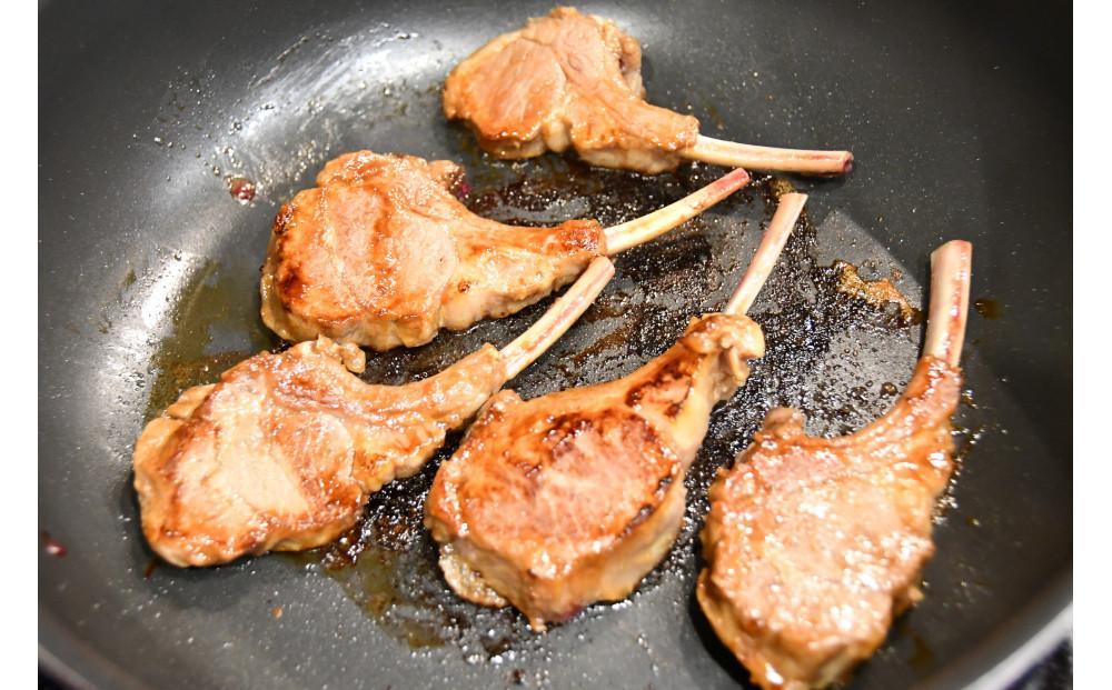 【400g】ラムチョップ味付き骨付ラム肉ジンギスカン（秘伝タレ込み）本数指定不可_04831
