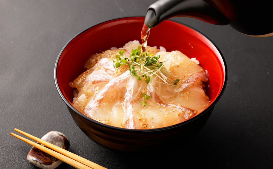 天草の味 食べ比べ 2種 セット (各2袋 計4袋) 海鮮丼 真鯛 タイ アカモク