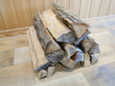 【1年乾燥・含水率20%以下】丹波篠山里山の薪10kg | 兵庫県 丹波篠山市 薪 広葉樹 ナラ 楢 クヌギ 椚 カシ 樫 アベマキ　ケヤキ 欅 お得 焚火 焚き 火アウトドア BBQ キャンプ まき 乾燥   T010
