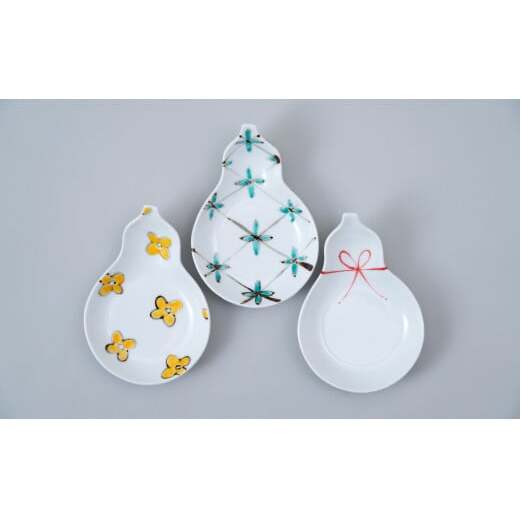 瓢型小皿 (3柄セット) 有田焼 中山陶和堂 うつわ 器 手描き 縁起物 お祝い A30-471_イメージ3