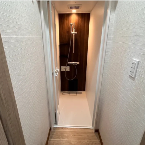 宿泊券 《cafe＆stay Re:》 カフェ併設 民泊 1泊 1名 素泊まり ≪ＲＯＯＭ３≫【 宿泊利用券 宿泊 旅行 1人 一泊 一人 】 青森県 五所川原市 青森 五所川原