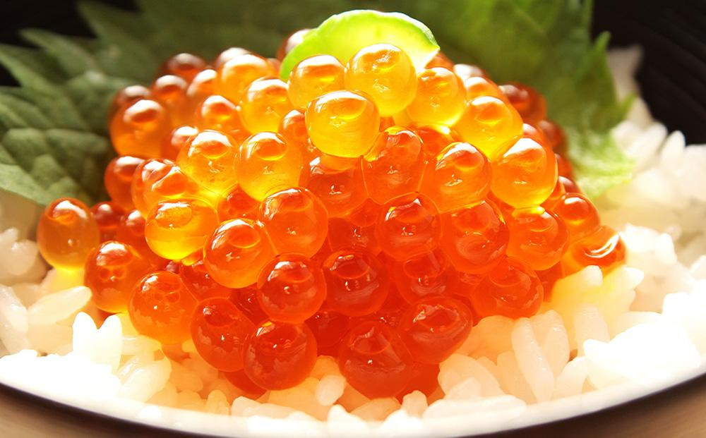 
                  【小樽協和食品】知床羅臼産 いくら醤油漬け 50g×4パック 計200g(大丸・松坂屋おすすめ品)
                