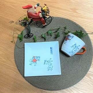 瑞峯窯 有田焼 クリスマス鳥獣戯画 ”チアーズ” マグカップ＆プレート 原重製陶所 A25-332_イメージ2
