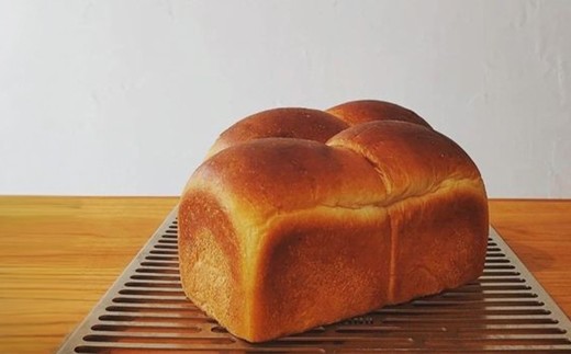 パン イタリア修業シェフが作る国産素材×無添加のしっとり米粉食パン2斤 | ぱん 食パン しょくぱん 米粉  無添加 国産 国産素材 食パン お取り寄せ 米粉パン 埼玉 関東 通販 マーガリン不使用 添加物不使用 北海道産小麦 埼玉 県産米粉 しっとり 食パン 高級食パン 朝食パン パンギフト 職人手作り イタリア修業シェフ 地産地消パン 人気食パン 2斤 食パン通販 埼玉県 宮代町