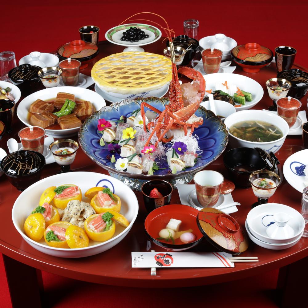 【ふるさと納税】長崎郷土料理【卓袱料理】月セット 角煮 100g×3 黒豆 150g ハトシ 100g×2種 郷土料理 長崎 豚 豚角煮 おかず 惣菜 丹波 丹波黒豆 セット 料亭 詰め合わせ セット 国産 冷凍 長崎県 長崎市 送料無料