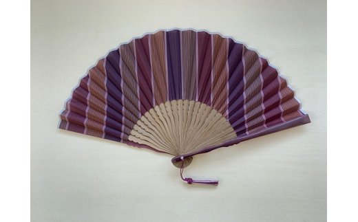 途絶えた伝統復活！甲斐絹扇子　紫縞（７寸２５間） 