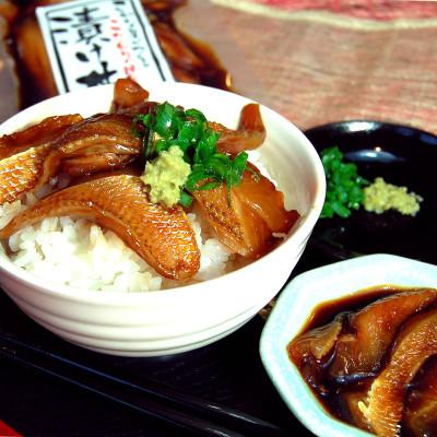 ふるさと納税 新温泉町 美味しいを追求して作った魚屋自家製「炙りノドグロ漬け丼」6食 酒の肴高級アカムツ 海鮮丼にめし友に |  | 01