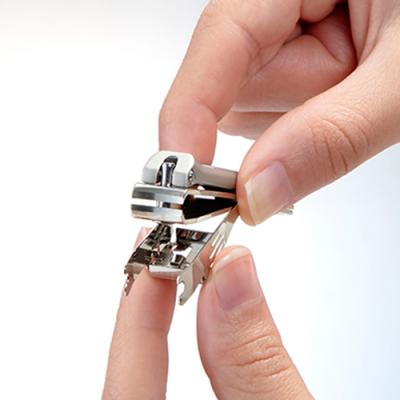 ふるさと納税 関市 ステンレス製高級爪切りS　金属キャッチャー付き G-1115H9-86 |  | 03