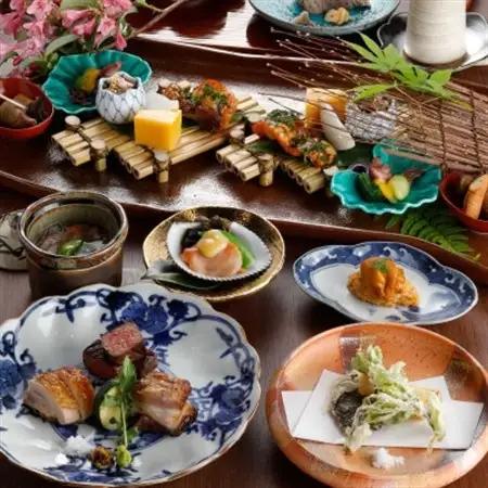 狗賓大山宿泊ご優待券(30000円分)【1693148】