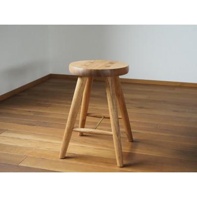 ふるさと納税 川越市 【UMEBACHI FURNITURE】 まる座スツール　国産クルミ材 【申込後生産】
