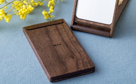 ぽち・たま スタンドミラー 岩手県 北上市 夢工房 E0301 木細工 お祝い 記念日 プレゼント ウォールナット 無垢材 犬 猫