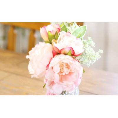 ふるさと納税 倉敷市 水換え不要!!芍薬とグリーンの花瓶に入った花束:ピンク |  | 01