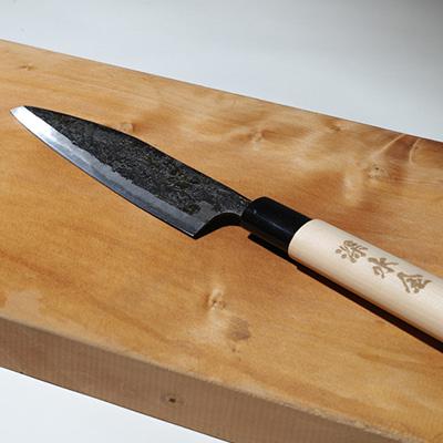 ふるさと納税 枕崎市 伝統工芸 薩摩包丁 (小) 14.5cm 三徳包丁 文化包丁 B0-1 |  | 02