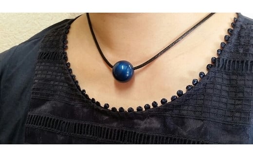 
【本漆塗】漆ペンダント21mm(メタリックブルー)
