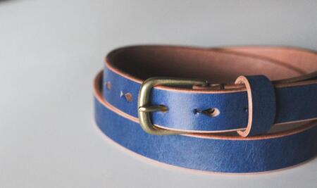 【minca】細幅20mmベルト/32インチ  栃木レザーの希少な「ハーネスレザー」使用の贅沢な1枚革のレザーベルト/ブルー/HL-B04/BLUE　729