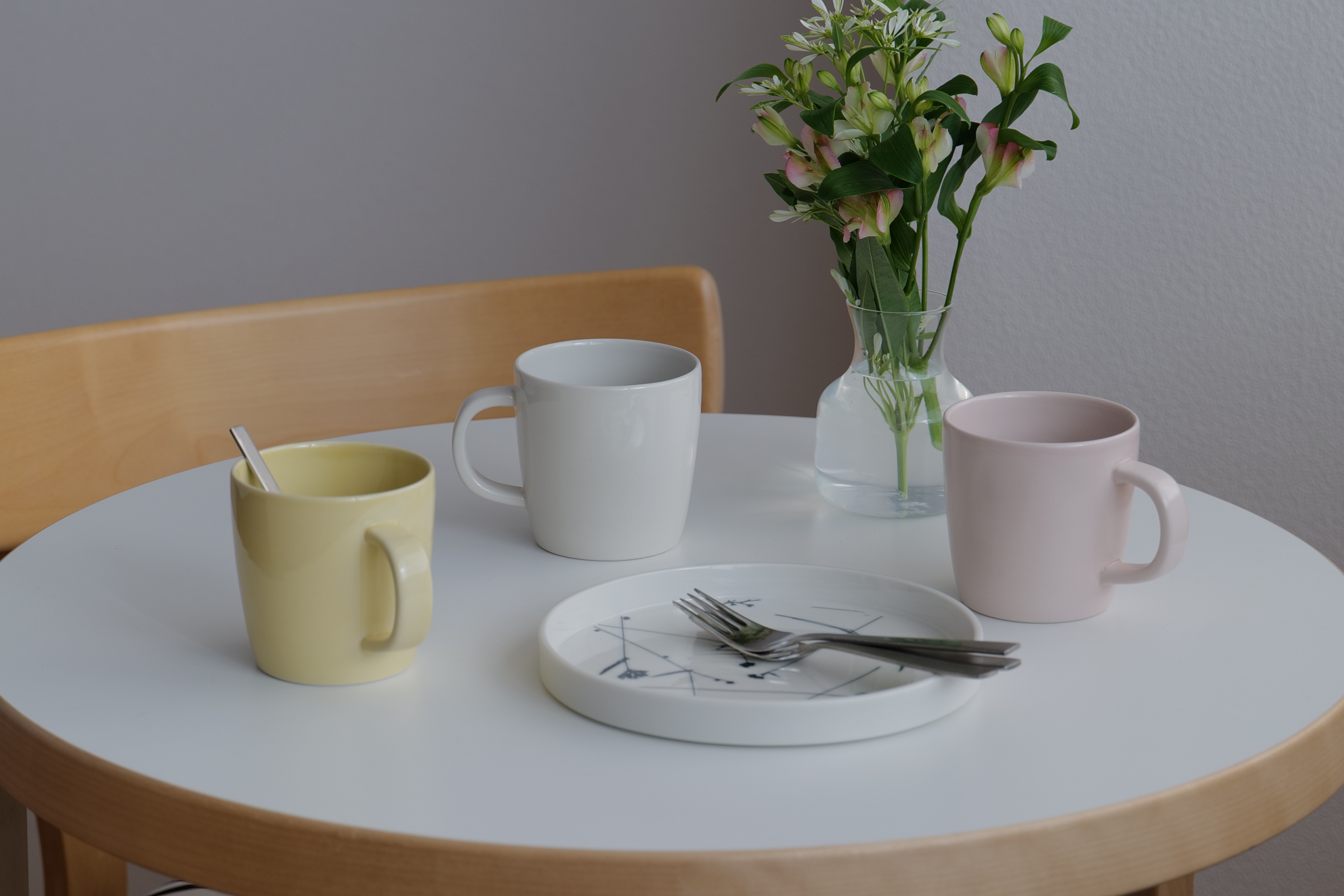 【Mustakivi】 MUKI マグカップ YELLOW｜ ムスタキビ Mustakivi むすたきび MUSTAKIVI Marimekko マリメッコ デザイナー 砥部焼 北欧 キッチン 食器 