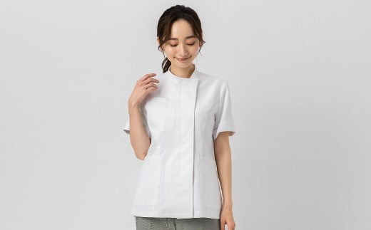 
                  レピウスの白衣 【レディース】ケーシージャケット / ネーム刺繍付き | 白衣 女性用 ユニフォーム 制服 医療用 診療衣 クリニック 医師 薬剤師 半袖 おしゃれ ホワイト
                
