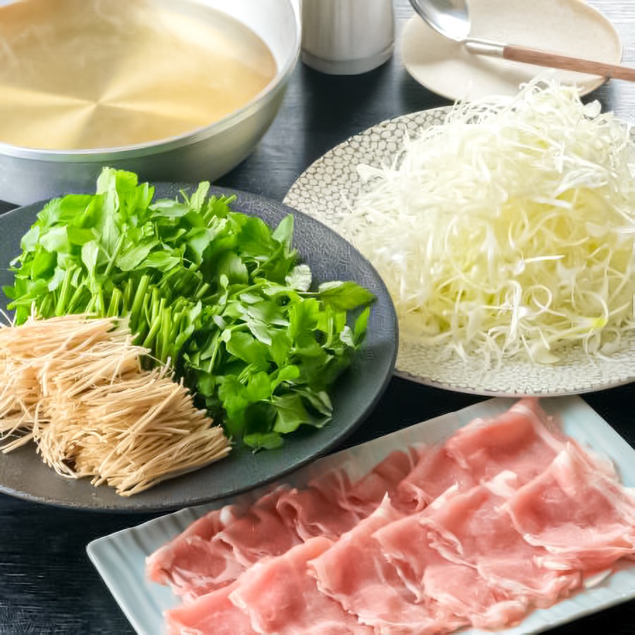 雪中ネギと三関産せり、笑子豚のしゃぶしゃぶセット