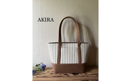 【AKIRAオリジナル】【マツコの知らない世界 で紹介されました！】 中型レディストートバッグ ショルダータイプ ストライフ?×薄茶テ?ニム 軽量 軽い 日本製 キャンバス 帆布 横型 肩掛け 通勤 通学 大容量 上質 カジュアル オシャレ レディース カバン 鞄 バック