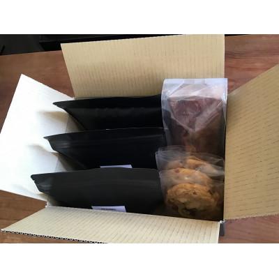 ふるさと納税 長門市 【自家焙煎珈琲】中煎り豆600gと手作りフルーツケーキ・アメリカンクッキー詰め合わせ |  | 02