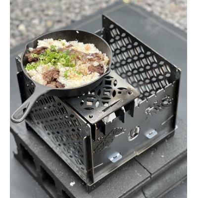 ふるさと納税 高松市 3WAY焚火BOX和柄スタンダードセット(五徳4本付属)+ グリル鉄板S4.5ミリ厚(オプション品) |  | 02
