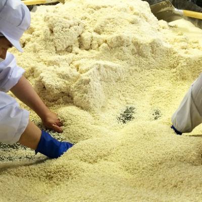 ふるさと納税 村田町 桜中味噌店 容器入りセット「桜・粋・彩(旬)」 |  | 03