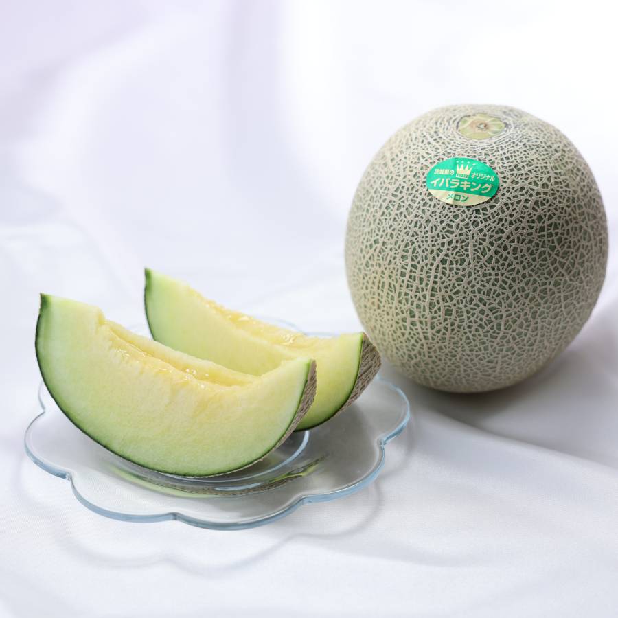 ＜山一ファーム＞旬の時期にお届け 茨城県産メロンとさつまいもの定期便