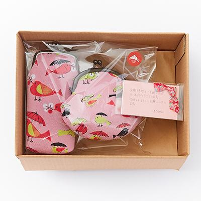 ふるさと納税 与謝野町 一色ちりめん　がま口ポーチ・メガネケースコトリ柄ピンクセット |  | 01