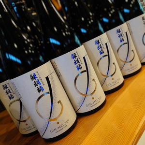 銀明師（純米大吟醸）・シングルグレーンジャパニーズウイスキー富士セット ｜ お酒 日本酒 アルコール キリン ウイスキー 国産