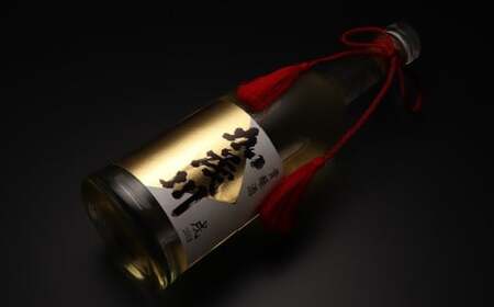 貴醸酒 加茂川 2018 （16度 720ml×1本） 合計1.4kg ／ お酒 日本酒 酒 生酛純米古酒 加茂川 さわのはな 熟成 ギフト 贈り物 ボトル 味わい まろやか 常温 山形県 白鷹町