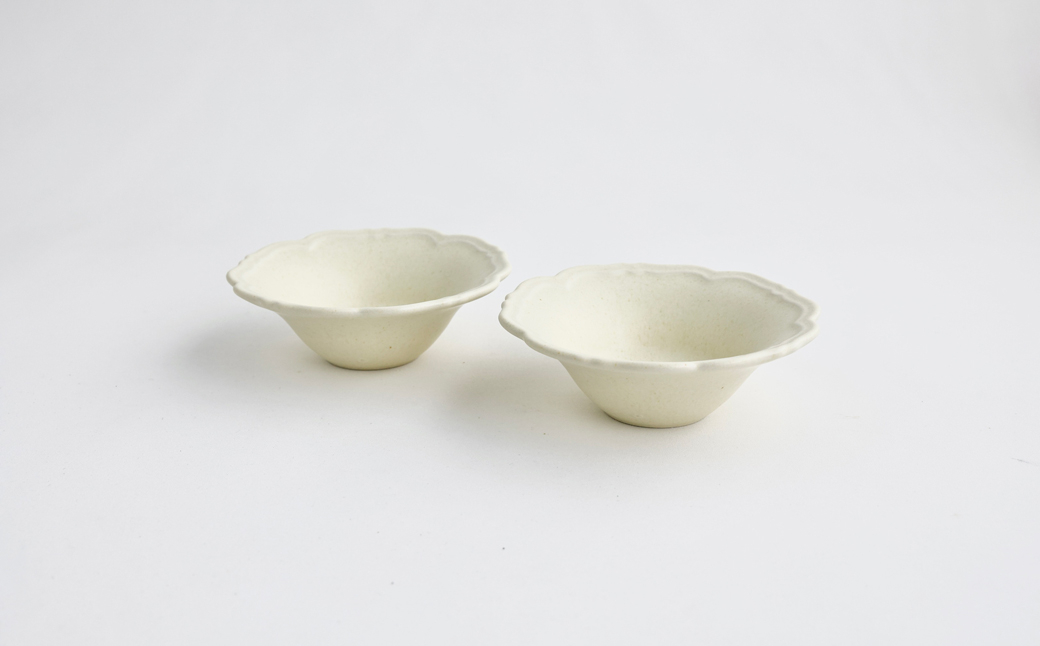 
【Awabi ware】輪花小鉢 ペアセット（アイボリー×２） 《決済から3ヶ月前後で発送》
