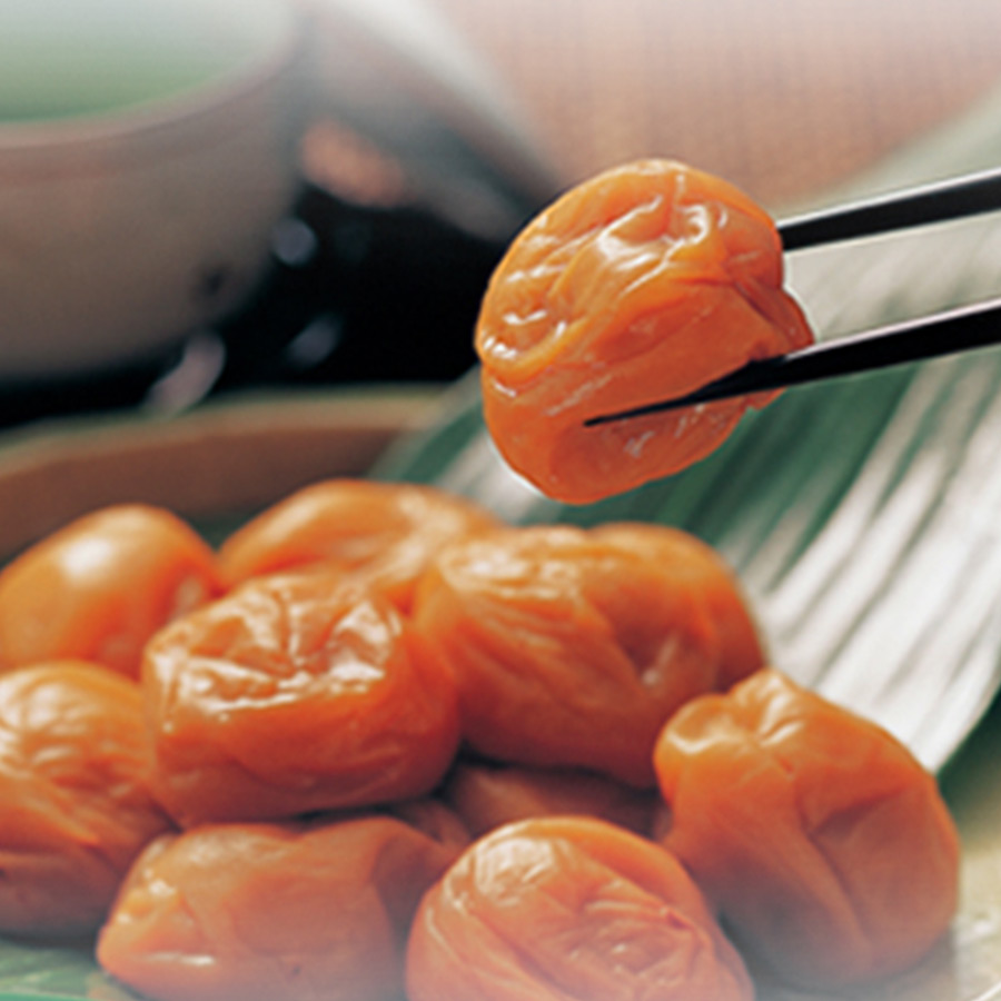 はちみつ入り味梅（焼杉木箱入）　