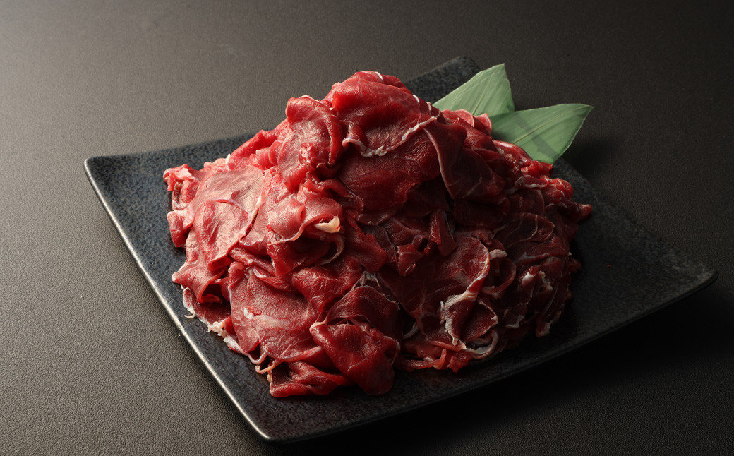 
            【6ヶ月定期便】馬肉 小間 スライス 1kg（500g×2パック）馬肉 お肉 肉 熊本 高森町 冷凍 こま切れ 小間切れ アレンジ
          