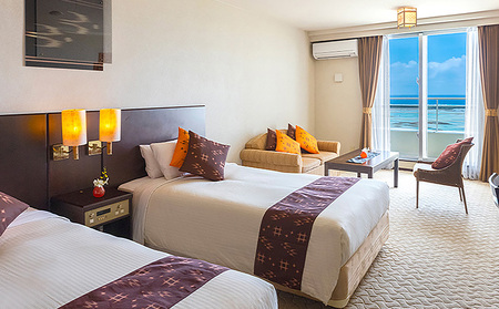 【サイプレスリゾート久米島】デラックスオーシャンビュー 1泊朝食付きペア宿泊券 ホテル リゾート 沖縄 久米島 オーシャンビュー サンセット ビーチ 自然 客室 レストラン プール 大浴場 観光 アク