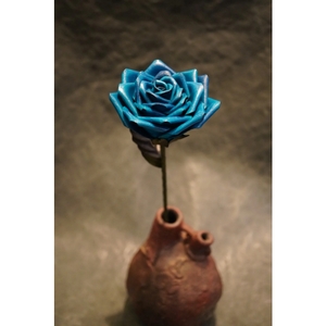Eterna -Leather Rose- カラー 青 ／ 国産 革 レザー ローズ バラ 造花 アートフラワー 小物 インテリア 記念日 プレゼント 奈良県 葛城市【area001-blue】