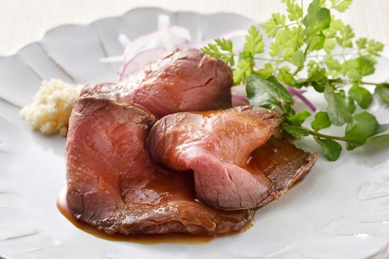 ローストビーフは3個お届けします！池田町の人気のお礼の品です。