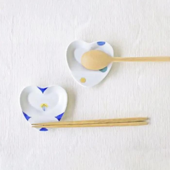【波佐見焼】【かわいい♪小皿 箸置きに！】花まめ 箸置き 4点セット 食器 皿 【松幸陶芸】 [HB01] 波佐見焼