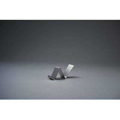 ふるさと納税 木津川市 【京都 木津川市】iPhone Stand(3Wayステンレス製) キッチンやリビングのインテリアに |  | 02