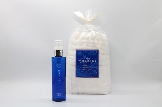 【ふるさと納税】 白雪 うるおい ローション 白雪ふきん スクワラン 湯上り たおる バスタオル 化粧水 スキンケア 保湿 美容 ボディケア ギフト プレゼント 国産 高品質 セット 肌ケア 敏感肌 乾燥肌 株式会社白雪 なら 奈良市 奈良県