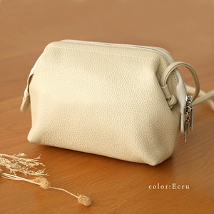 本革コンパクトショルダーバッグ　エクリュ  17-052