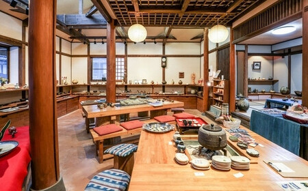 蔵王焼万風窯　ぐい呑みと日本酒用片口酒器 　【04301-0759】