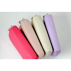 【スマートキー対応 カードが入る本革6連キーケース】＜ベージュ＞ おしゃれ　可愛い　コンパクト　スリム　猫　レザー