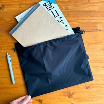 ふるさと納税 名古屋市 【黒】B5が入る軽いナイロンフラットポーチ　バッグインポーチ