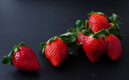 【先行予約】あまりん 280g×4パック | いちご イチゴ あまりん いちご いちご いちご いちご