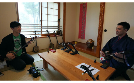 【ふるさと納税】☆沖縄芸能満喫体験☆～沖縄貸衣装体験付き～