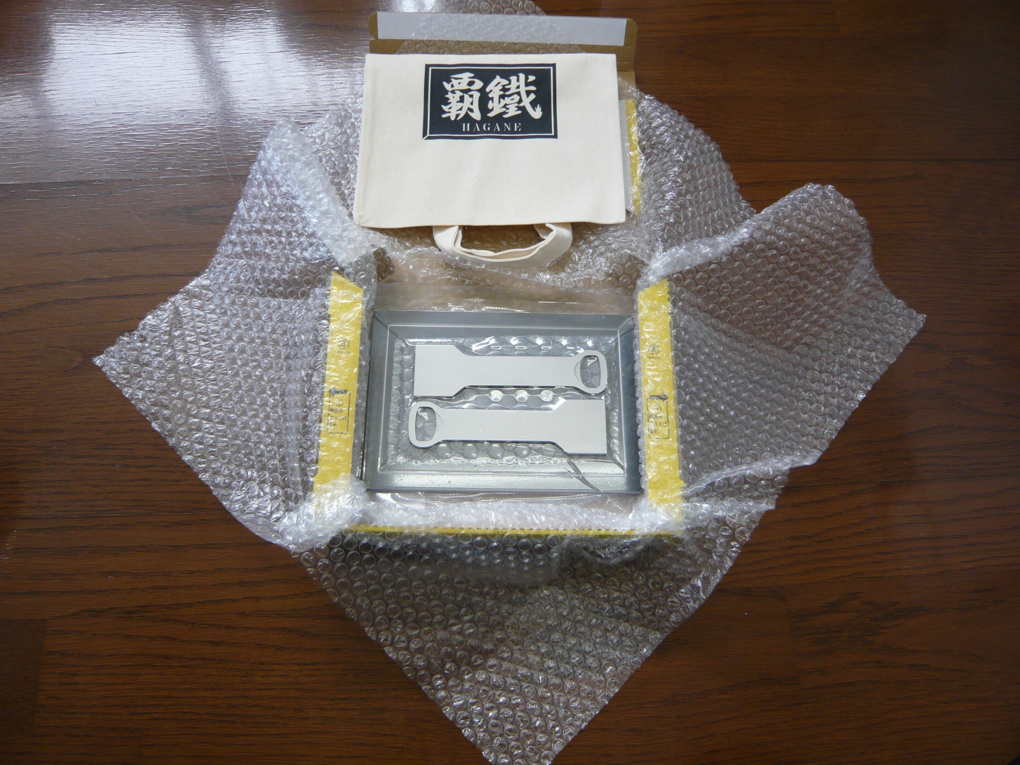 ヤマトの宅急便コンパクトでお送りいたします。