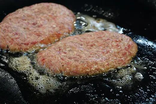ハンバーグ 近江牛 煮込み 自家製 デミグラスソース 1.2kg (200g×6個) ブランド 牛肉 黒毛和牛 【 近江牛 】 DI01W