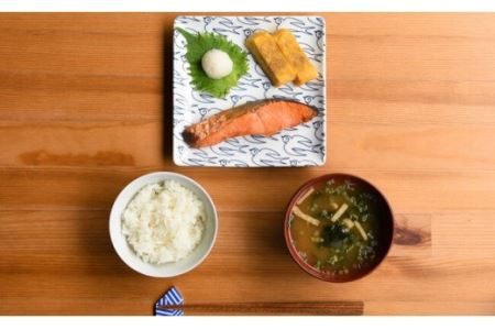【波佐見焼】natural69 Janke 正角皿2枚セット 色ツバメ／白ツバメ 食器 皿 角皿 [QA04] 波佐見焼