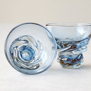 能登藍-noto blue- 流ぐい呑みペア（中田製箱所製木箱入り） ※2025年3月上旬頃より順次発送予定